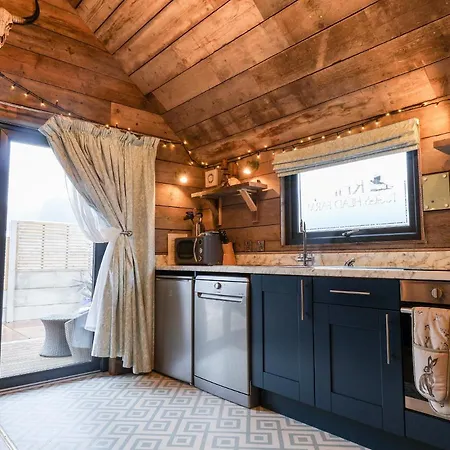 Sunset Retreat 펜션 *