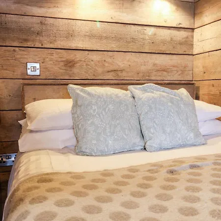 Sunset Retreat * Scarborough